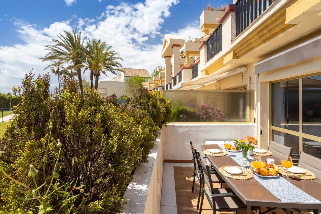 OleHolidays 806 Romana Playa Primera línea de playa Marbella Exterior foto